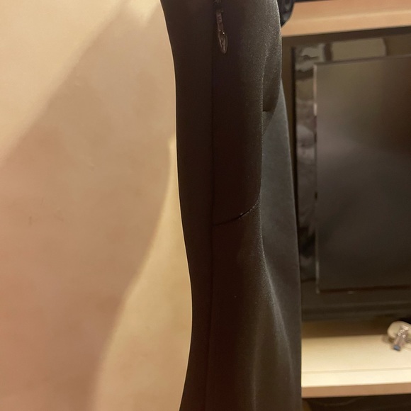 Black one shoulder dress - Picture 3 of 7